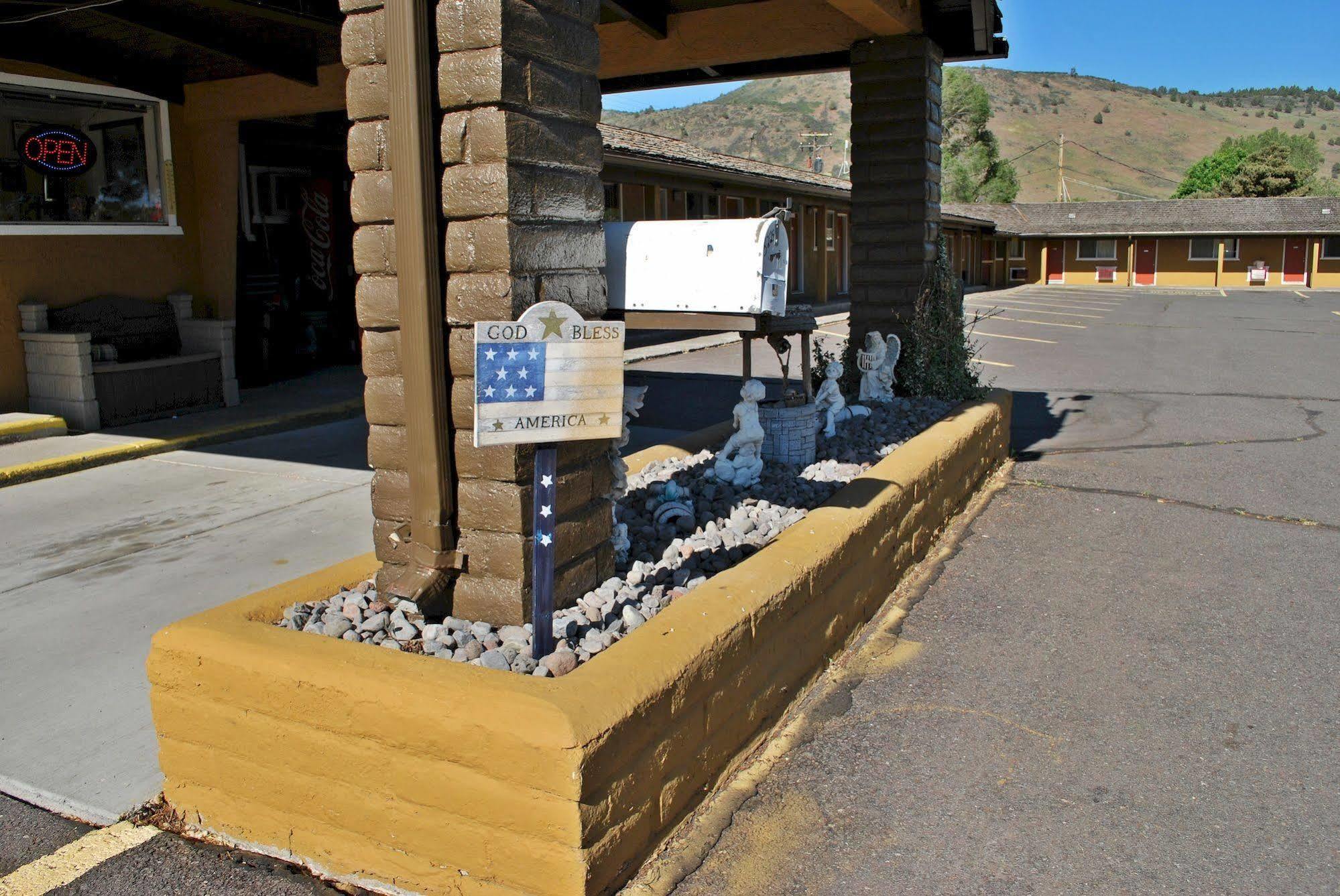 Oregon Motel 8 And Rv Park Klamath Falls Exteriér fotografie