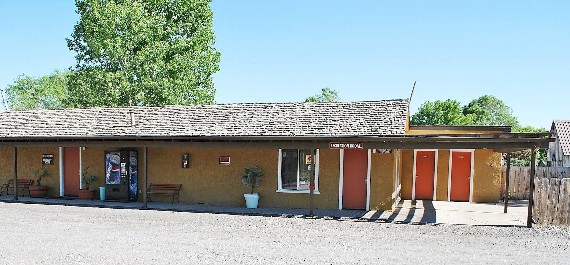 Oregon Motel 8 And Rv Park Klamath Falls Exteriér fotografie