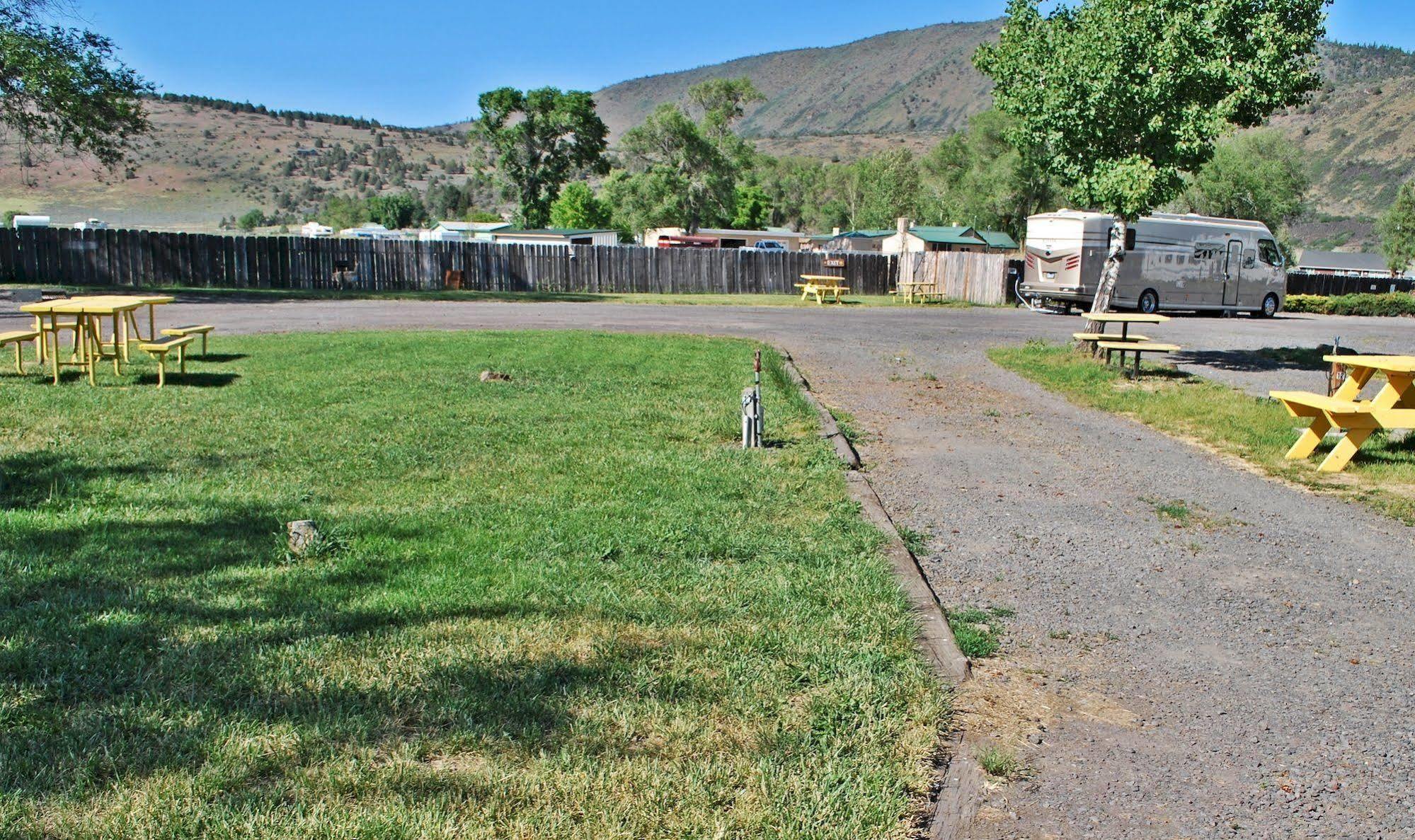 Oregon Motel 8 And Rv Park Klamath Falls Exteriér fotografie